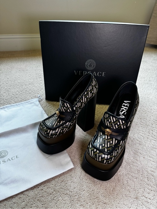 Versace Shoes - Versace Medusa Aevitas Platform Loafer Pumps with Greca pattern.